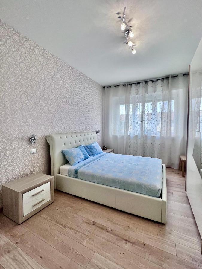 Casa Vacanze Torino Con Vasca Idromassaggio エクステリア 写真